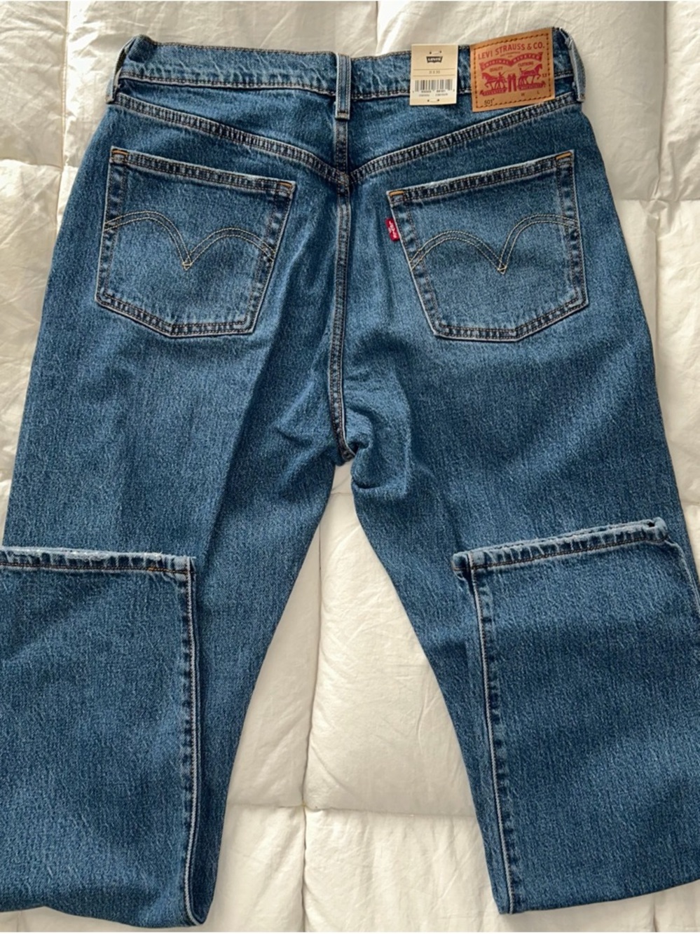 Levi Strauss original 501 jeans with 5 button closure sz 31/12 NWT - Picture 6 of 6